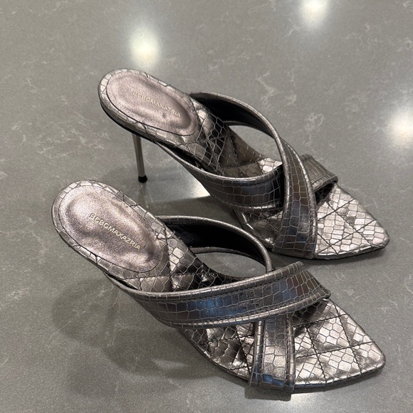 BCBGMaxAzria Shoes - BCBGMaxAzria Silver Croc-Embossed Heels